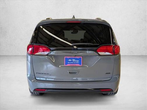 Ceramic Gray Clearcoat 2020 Chrysler Pacifica L