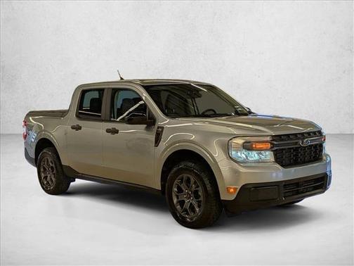 Iconic Silver Metallic 2024 Ford Maverick XLT