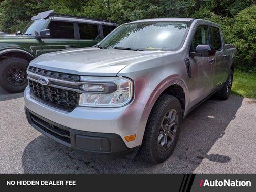 Iconic Silver Metallic 2024 Ford Maverick XLT