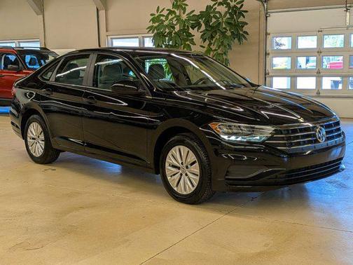 Black Uni 2019 Volkswagen Jetta 1.4T S