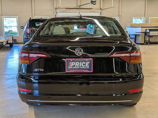 Black Uni 2019 Volkswagen Jetta 1.4T S