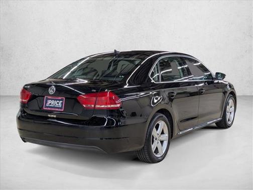 2012 Volkswagen Passat 2.5 SE