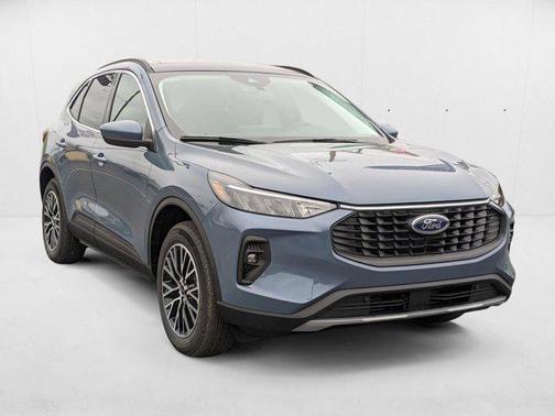 Vapor Blue Metallic 2025 Ford Escape PHEV Base