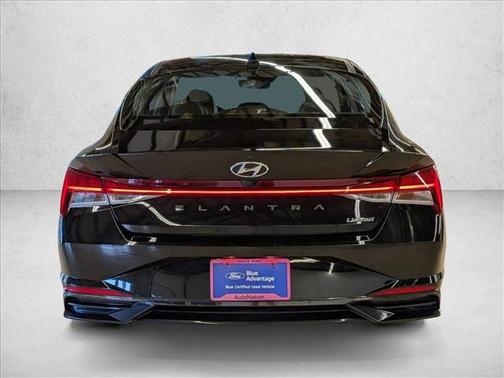 Phantom Black 2022 Hyundai ELANTRA Limited