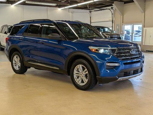 Atlas Blue Metallic 2020 Ford Explorer XLT