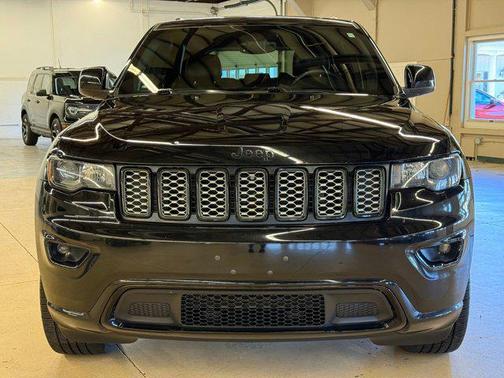 2017 Jeep Grand Cherokee Altitude