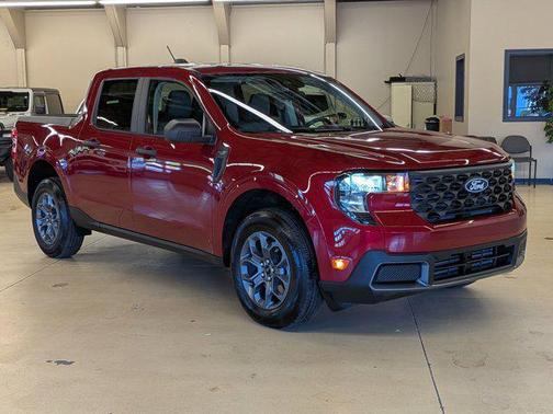 Ruby Red Metallic Tinted Clearcoat 2025 Ford Maverick XLT