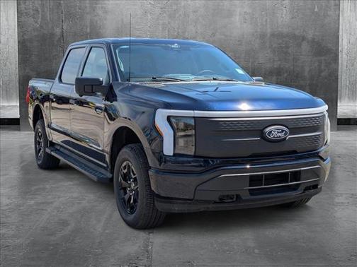 2025 Ford F-150 Lightning XLT