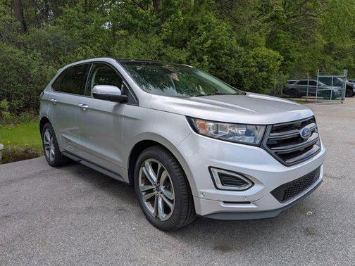 Ruby Red Metallic Tinted Clearcoat 2016 Ford Edge Sport