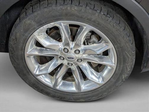 Bronze Fire Metallic Tinted Clearcoat 2015 Ford Explorer XLT