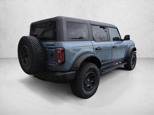 Azure Gray Metallic Tri-Coat 2024 Ford Bronco Wildtrak