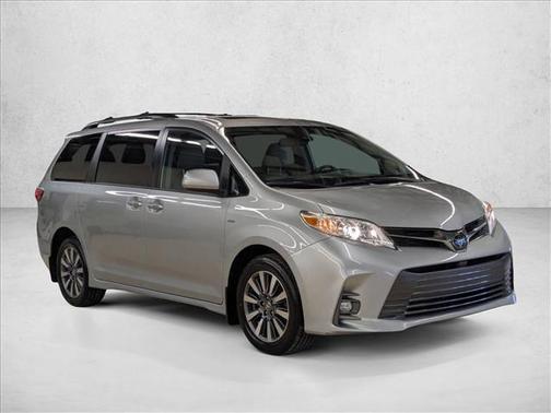 2020 Toyota Sienna XLE Premium