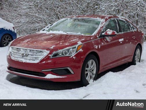 2017 Hyundai SONATA SE