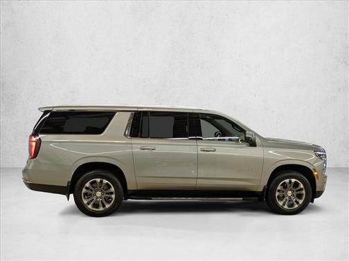 2025 Chevrolet Suburban LS