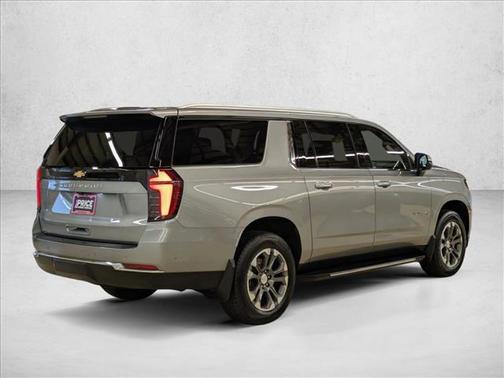 2025 Chevrolet Suburban LS