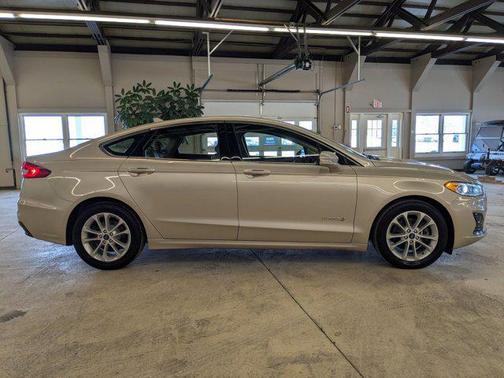 2019 Ford Fusion Hybrid SEL