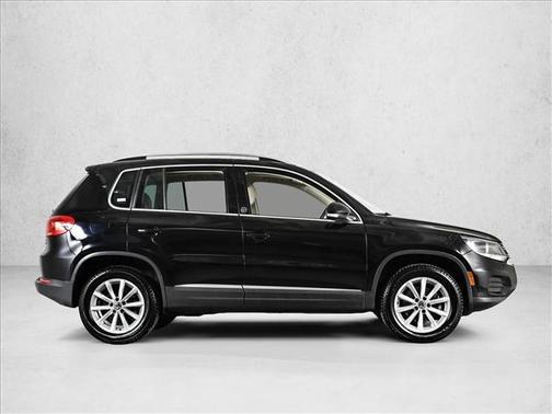 Deep Black Pearl 2017 Volkswagen Tiguan 2.0T Wolfsburg Edition