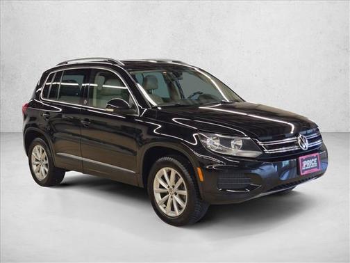 Deep Black Pearl 2017 Volkswagen Tiguan 2.0T Wolfsburg Edition