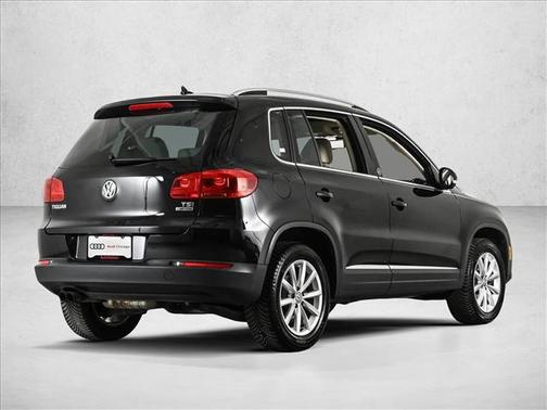 Deep Black Pearl 2017 Volkswagen Tiguan 2.0T Wolfsburg Edition
