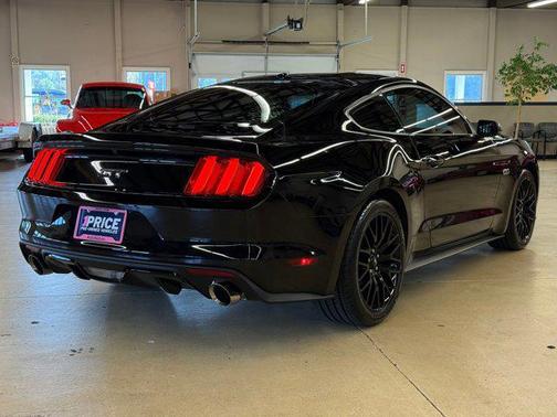 2017 Ford Mustang GT Premium