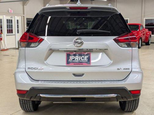 2018 Nissan Rogue SV