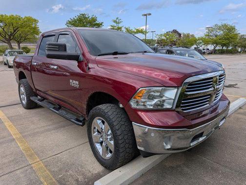 Delmonico Red Pearlcoat 2018 RAM 1500 Big Horn