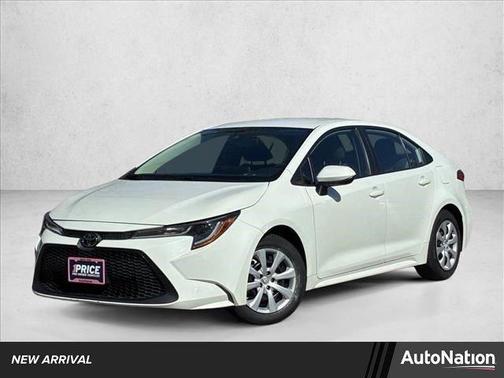 Blizzard Pearl 2020 Toyota Corolla LE