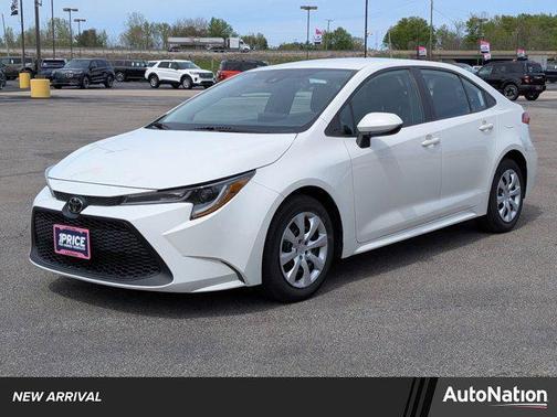 Blizzard Pearl 2020 Toyota Corolla LE
