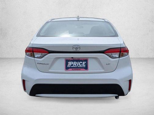 Blizzard Pearl 2020 Toyota Corolla LE