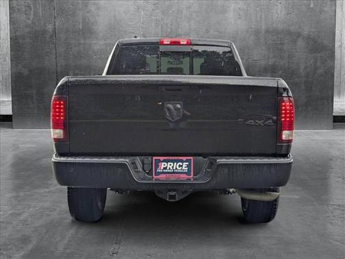 2022 RAM 1500 Classic Warlock Quad Cab 4x4 6'4' Box