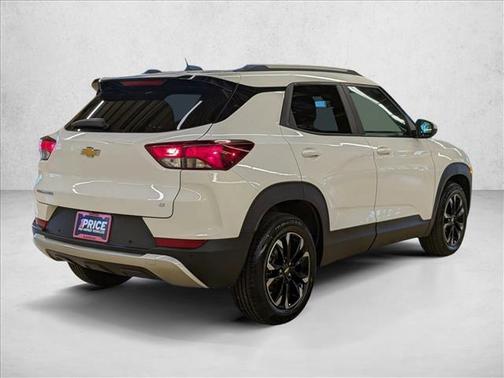 Summit White 2021 Chevrolet Trailblazer LT