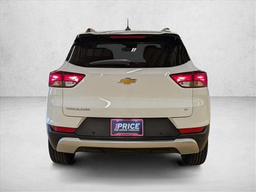 Summit White 2021 Chevrolet Trailblazer LT