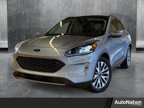 2022 Ford Escape Titanium