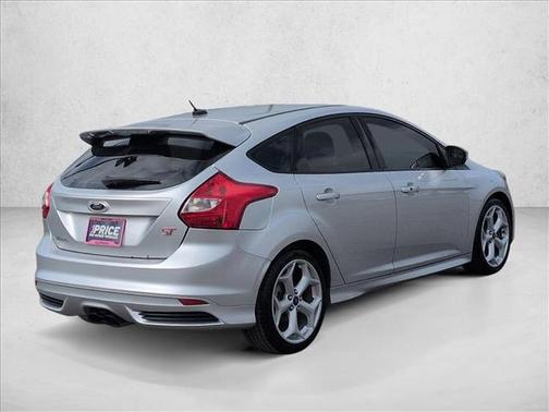 Ingot Silver Metallic 2014 Ford Focus ST