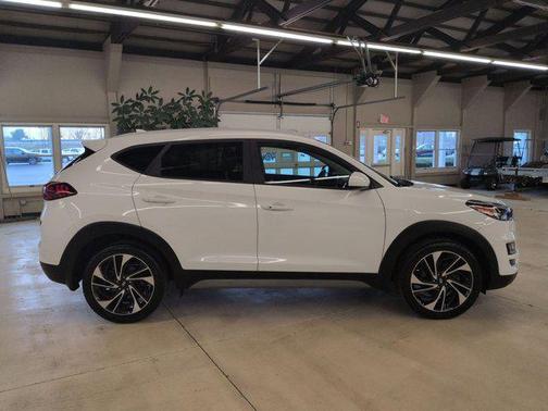 2020 Hyundai TUCSON Sport