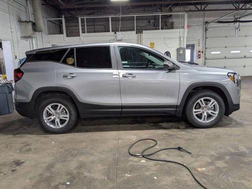 Sterling Metallic 2024 GMC Terrain SLE