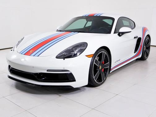 2024 Porsche 718 Cayman GTS 4.0