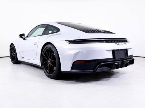 2026 Porsche 911 Carrera GTS