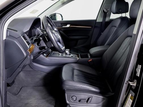 2018 Audi Q5 2.0T Premium Plus