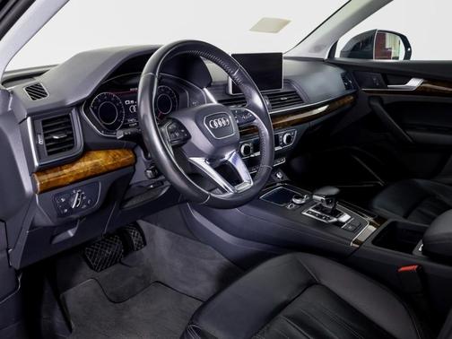 2018 Audi Q5 2.0T Premium Plus