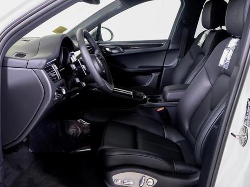 2026 Porsche Macan T