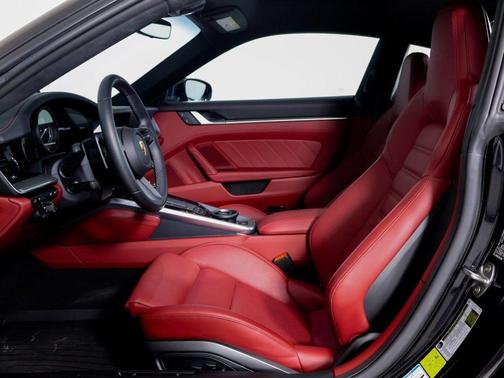 2024 Porsche 911 Turbo