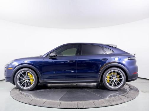 2024 Porsche Cayenne Turbo GT