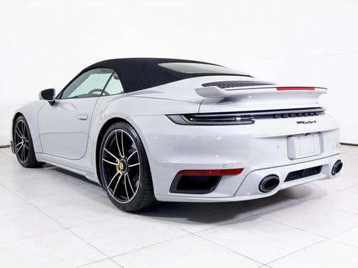 2025 Porsche 911 Turbo S