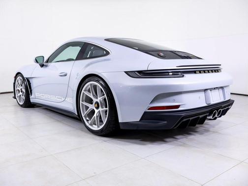 2024 Porsche 911 S/T