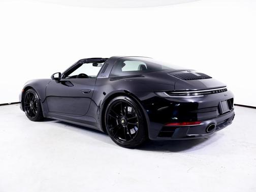2022 Porsche 911 Targa 4 GTS