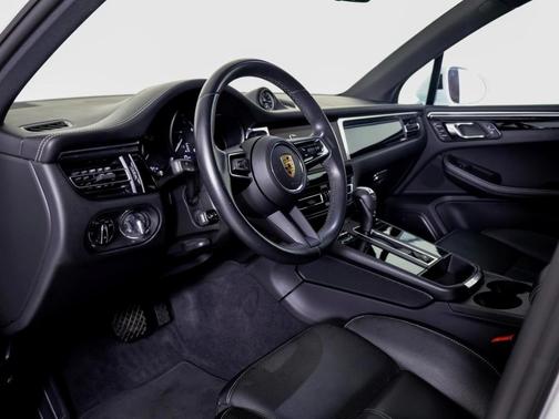 2024 Porsche Macan 