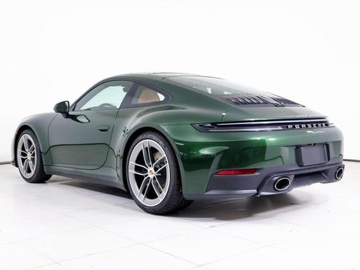 2026 Porsche 911 Carrera