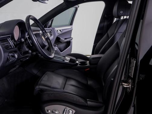 2023 Porsche Macan S