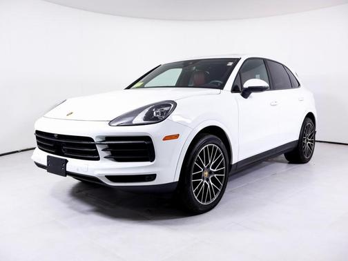 2022 Porsche Cayenne 